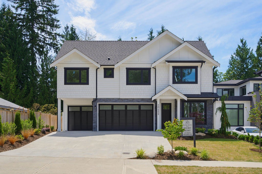 Photo of 20452 46a Avenue, Langley, BC V3A 3J8 (MLS # R3139937)