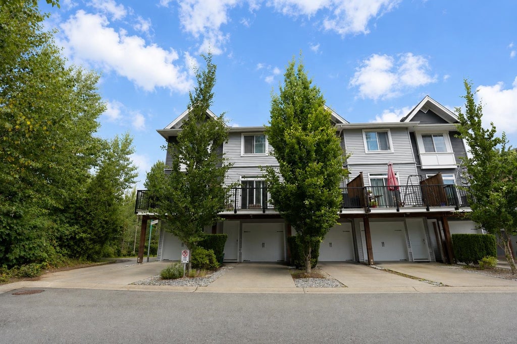 Photo of 19128 65 Avenue #5, Surrey, BC V4N 6P2 (MLS # R3148294)