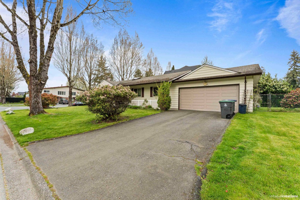 15156 93 AVENUE, SURREY, BC V3R 7C7 - Image 3089397081.jpeg?d=l