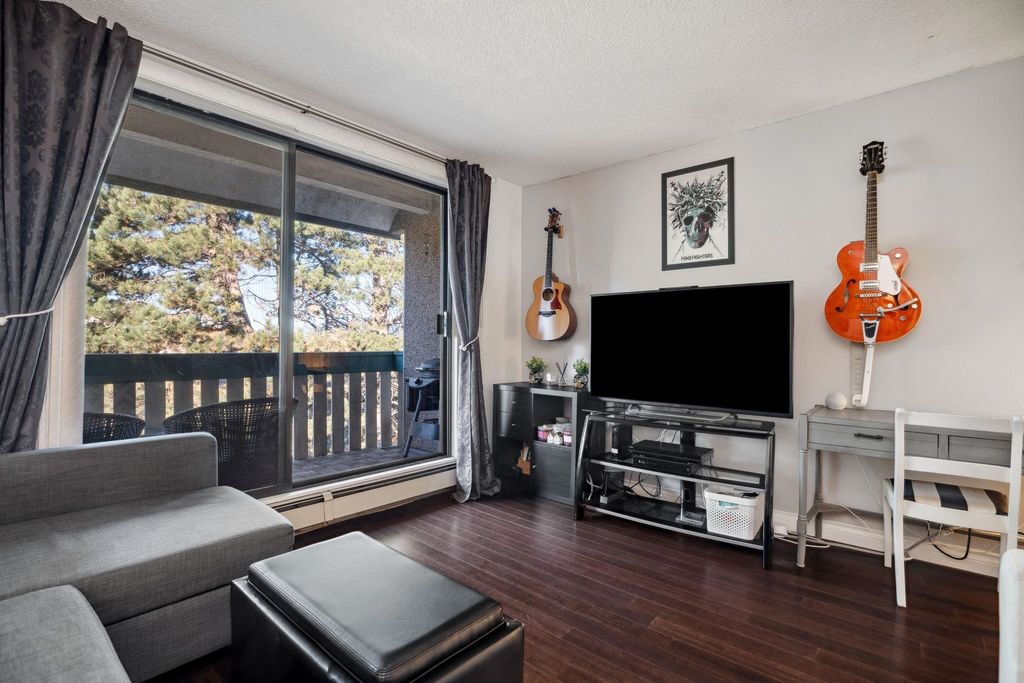 listing image 1100471383920163872