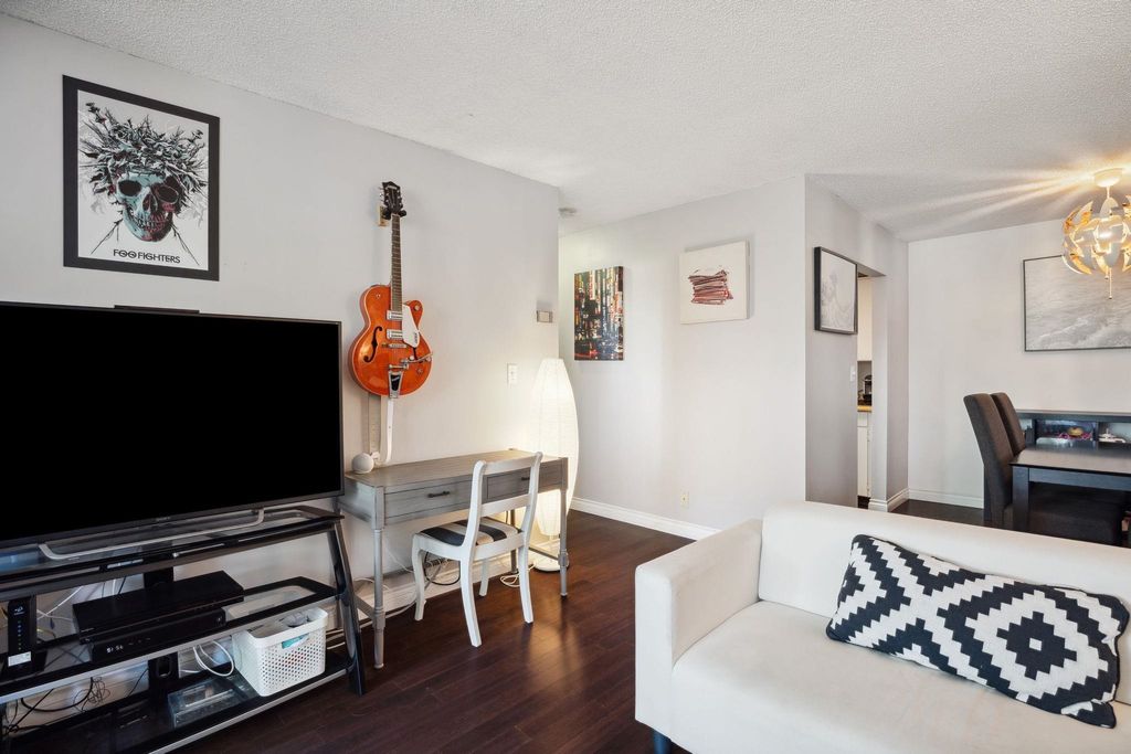 listing image 1101722334790114778
