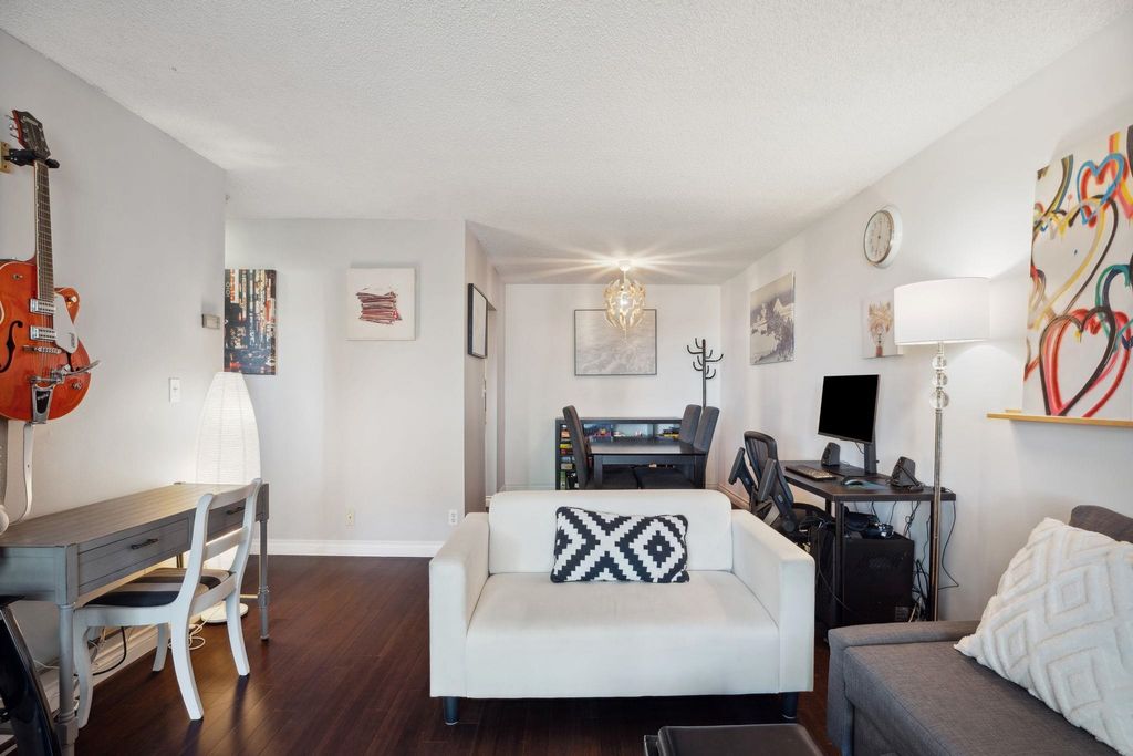 listing image 1107005934523528776