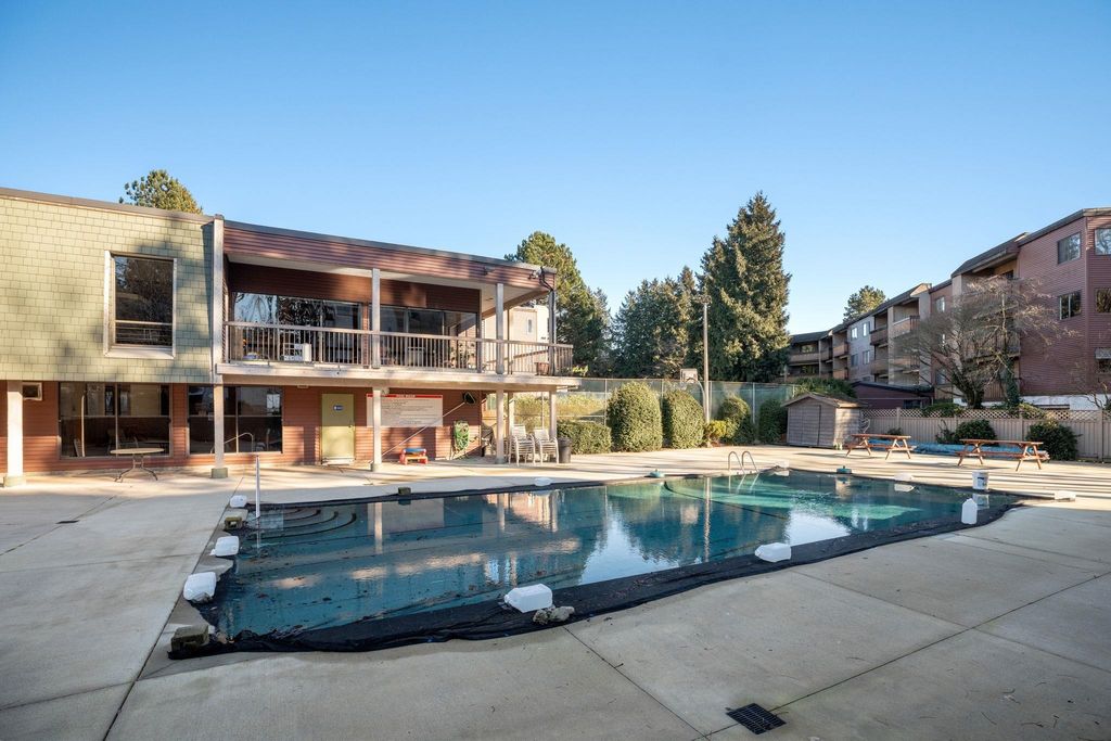 listing image 1107125377241643369