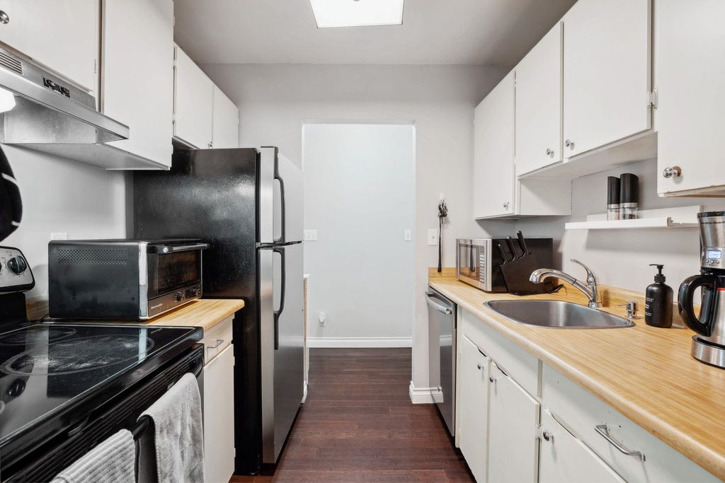 listing image 1108137608625160263