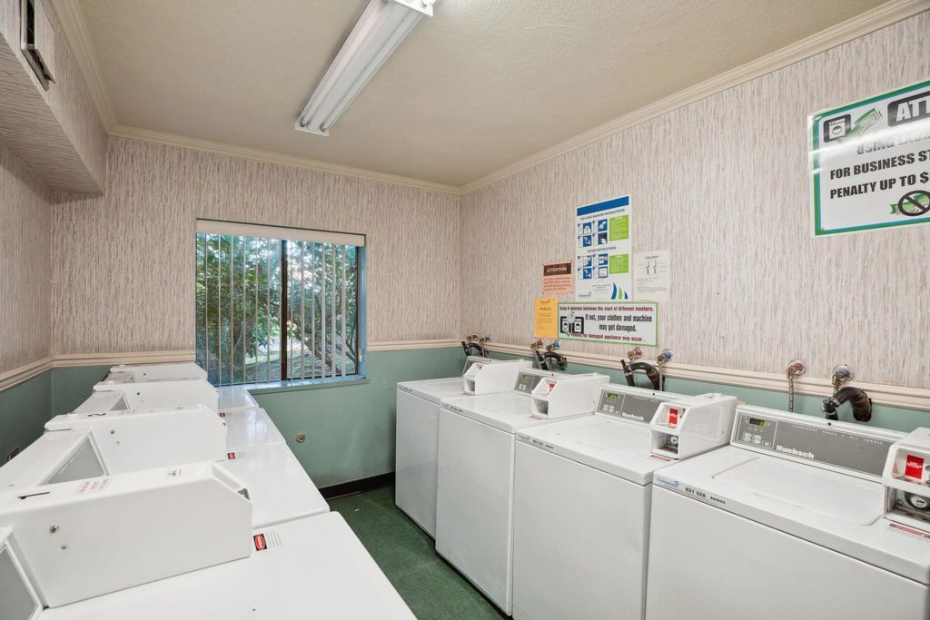 listing image 1101339022008135291