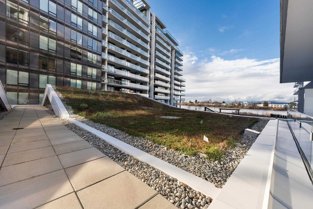 listing image 1108240306365693948