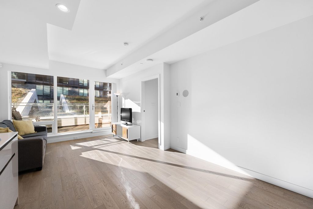 listing image 1106798826912331060