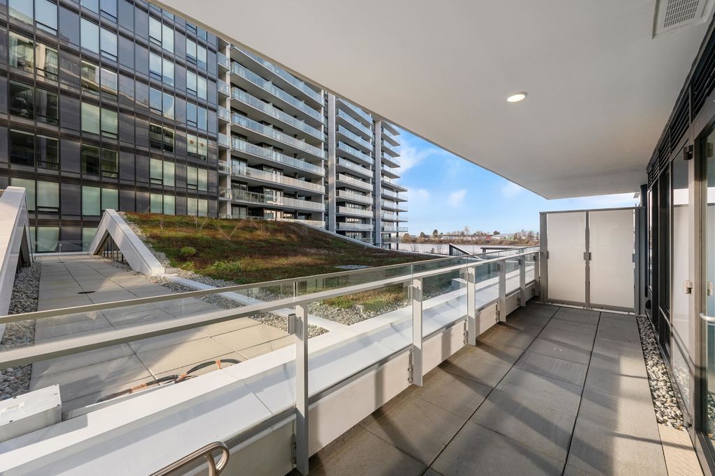 listing image 1100599066887845829