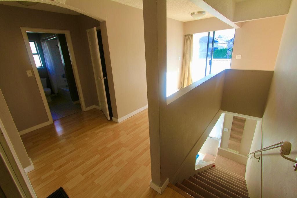 listing image 1107338593824738518