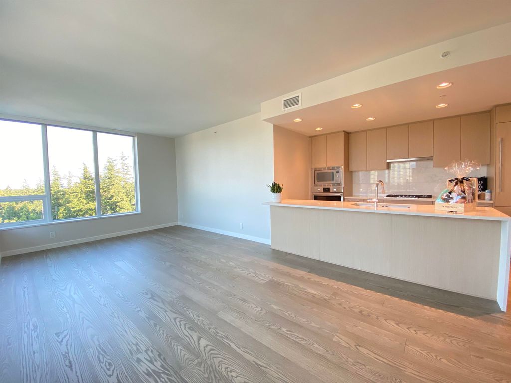 listing image 1108877406494525415