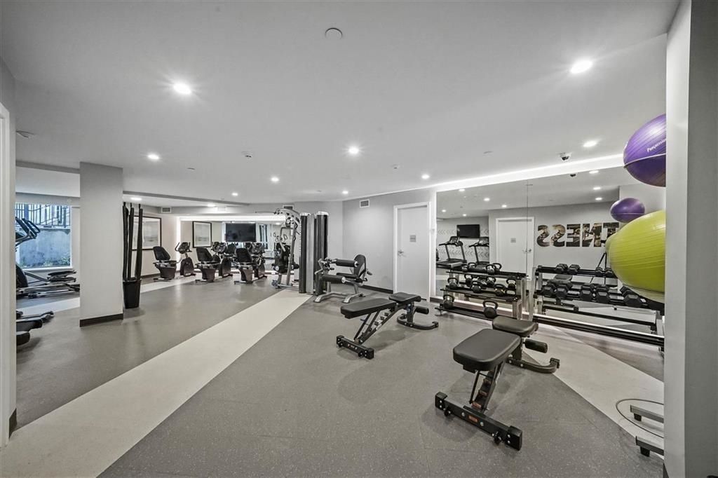 listing image 1105586747563715026