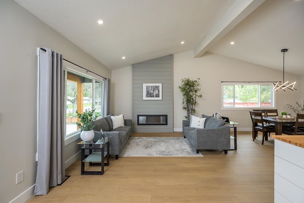 listing image 1105188412205161720