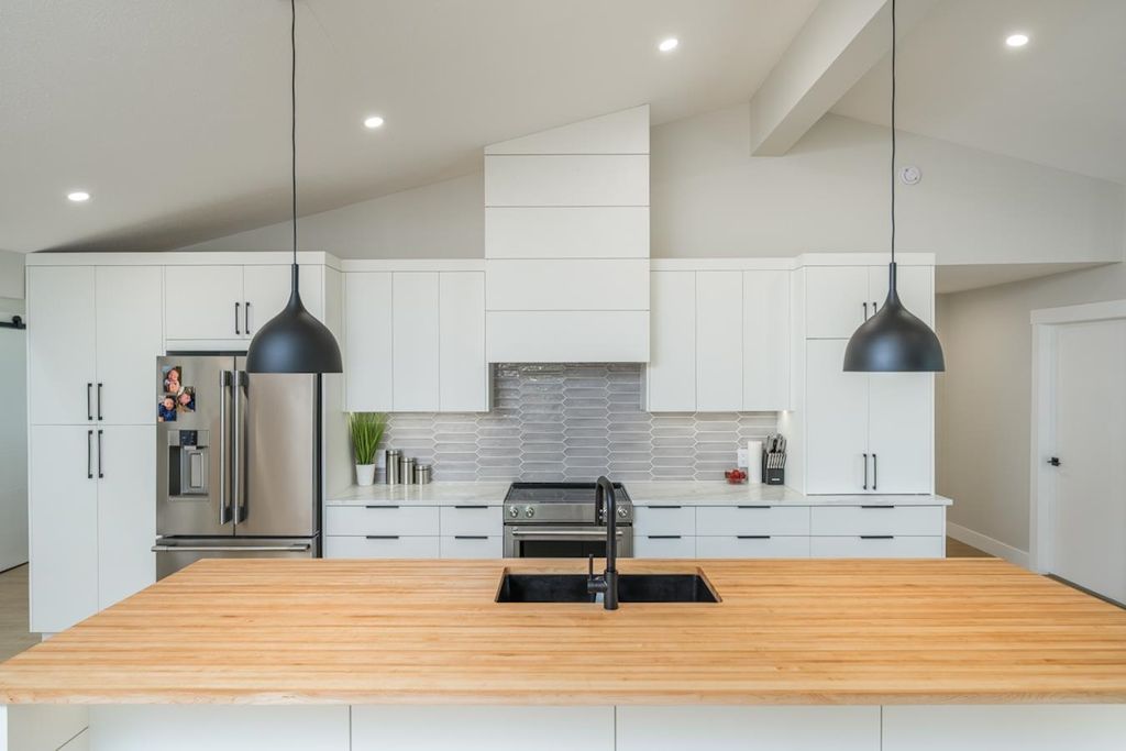 listing image 1103893536621864992