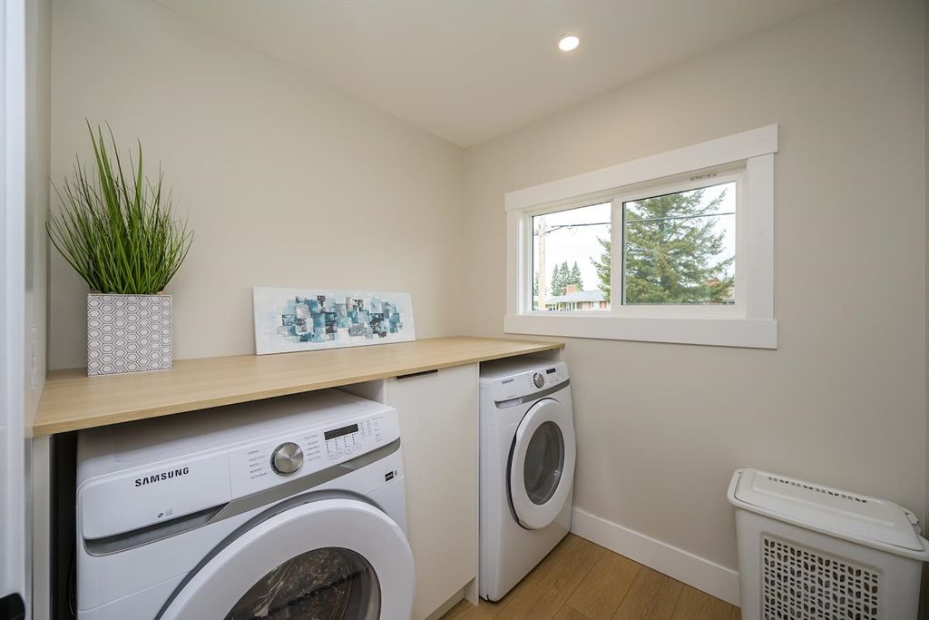 listing image 1107626050333083020