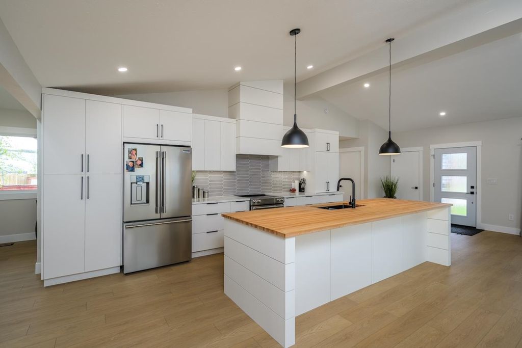 listing image 1109474953638804148