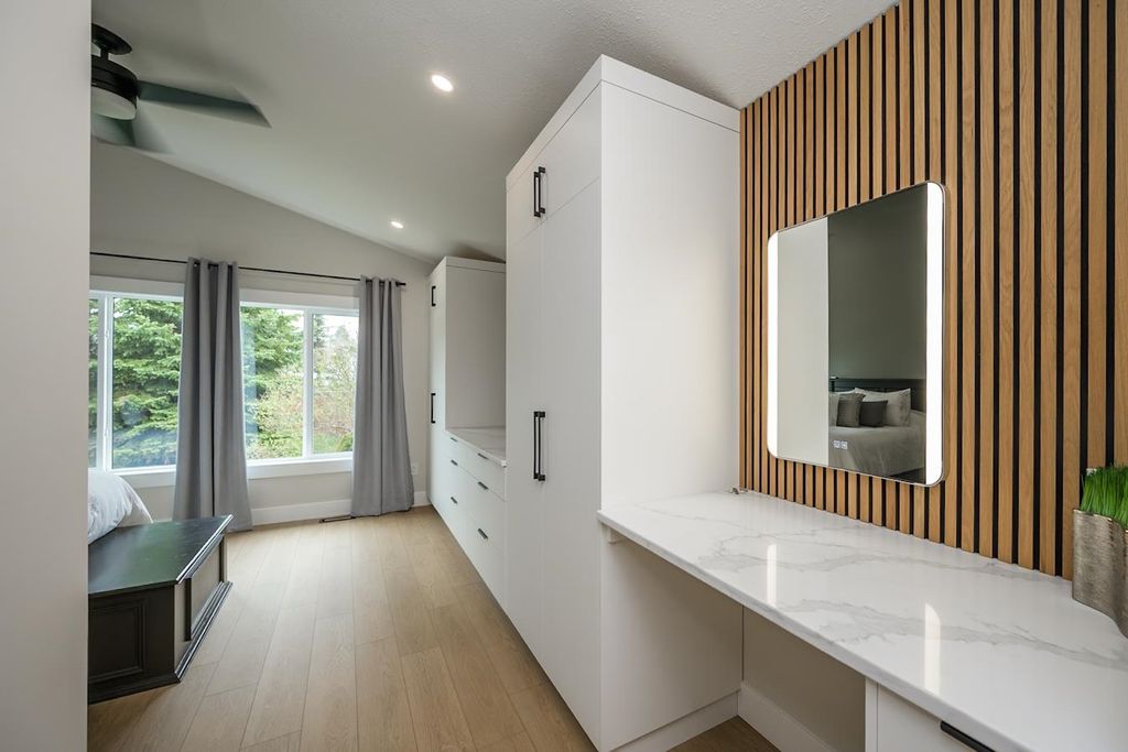 listing image 1105327384254749161