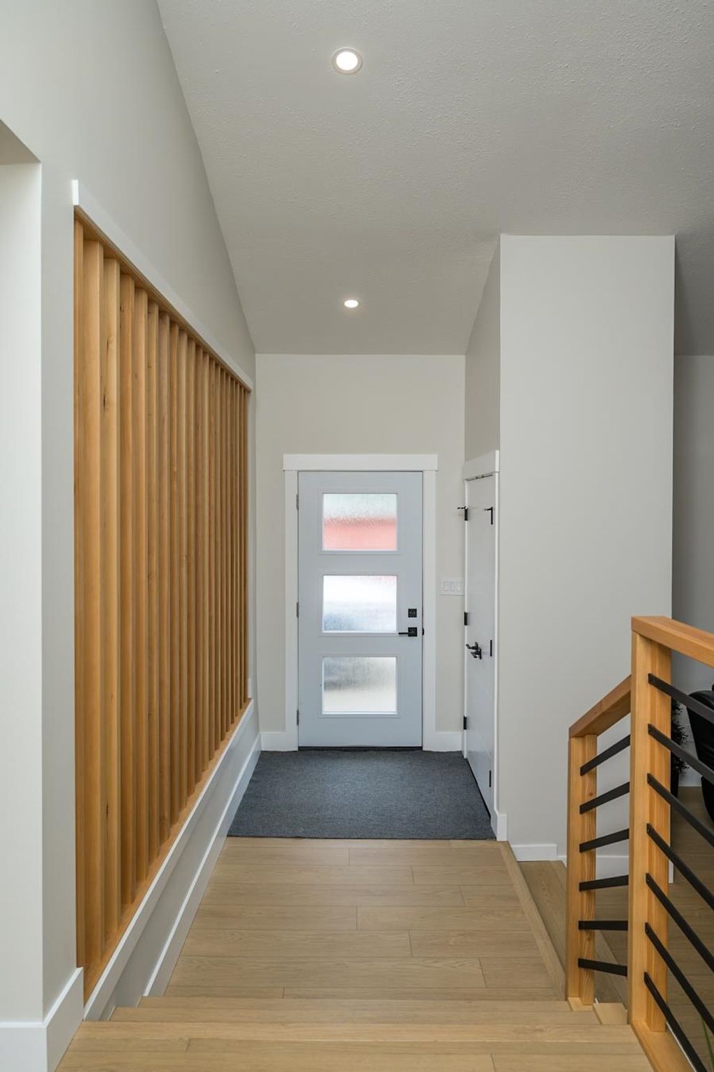 listing image 1100837915126424671