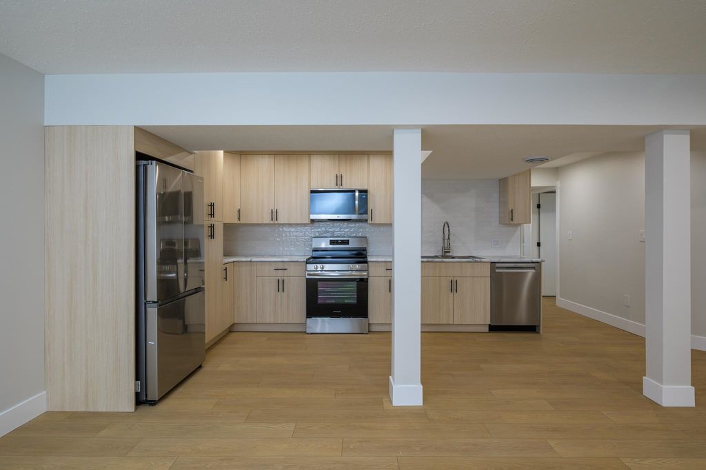 listing image 1101966109346204551