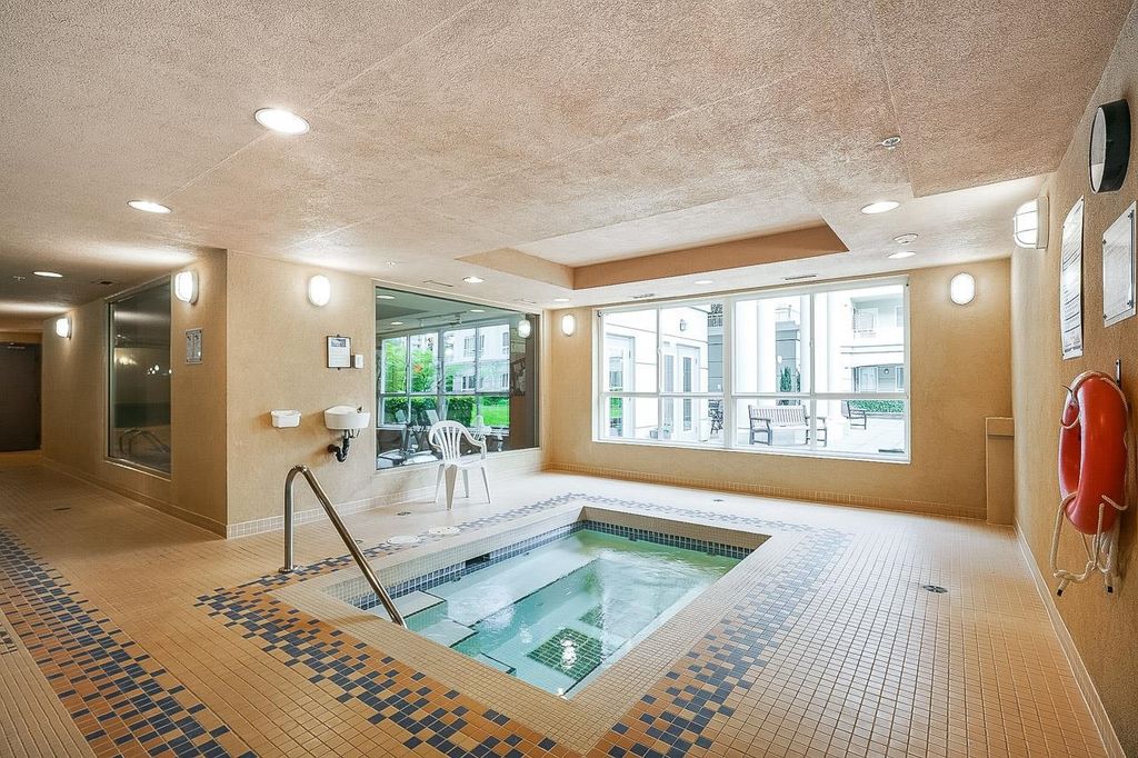 listing image 1101583424277321086
