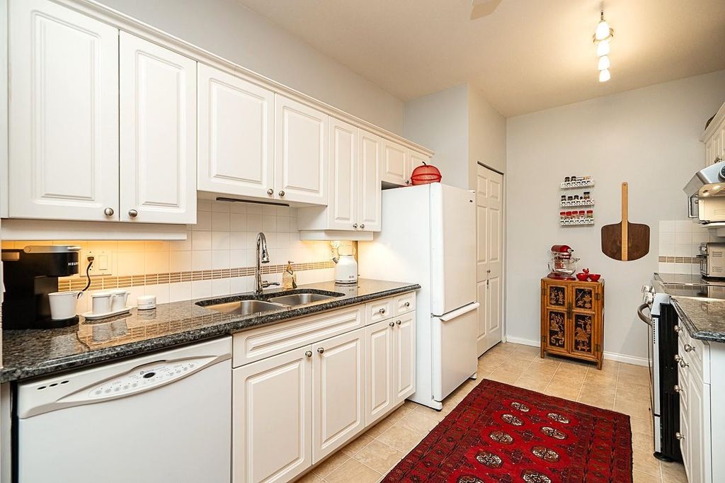 listing image 1102988669681534211