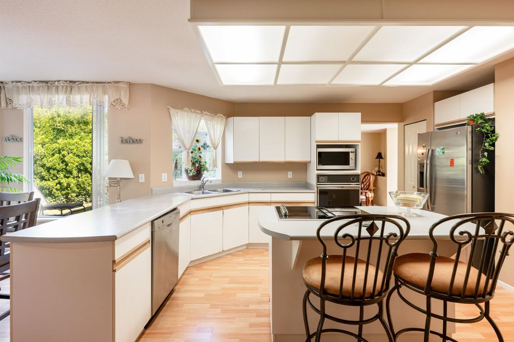 listing image 1101677002762440153