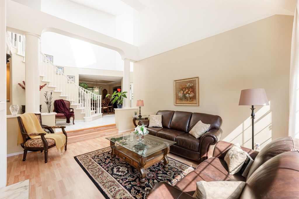 listing image 1109317360986190328