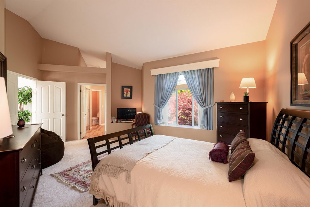 listing image 1106432451548640556