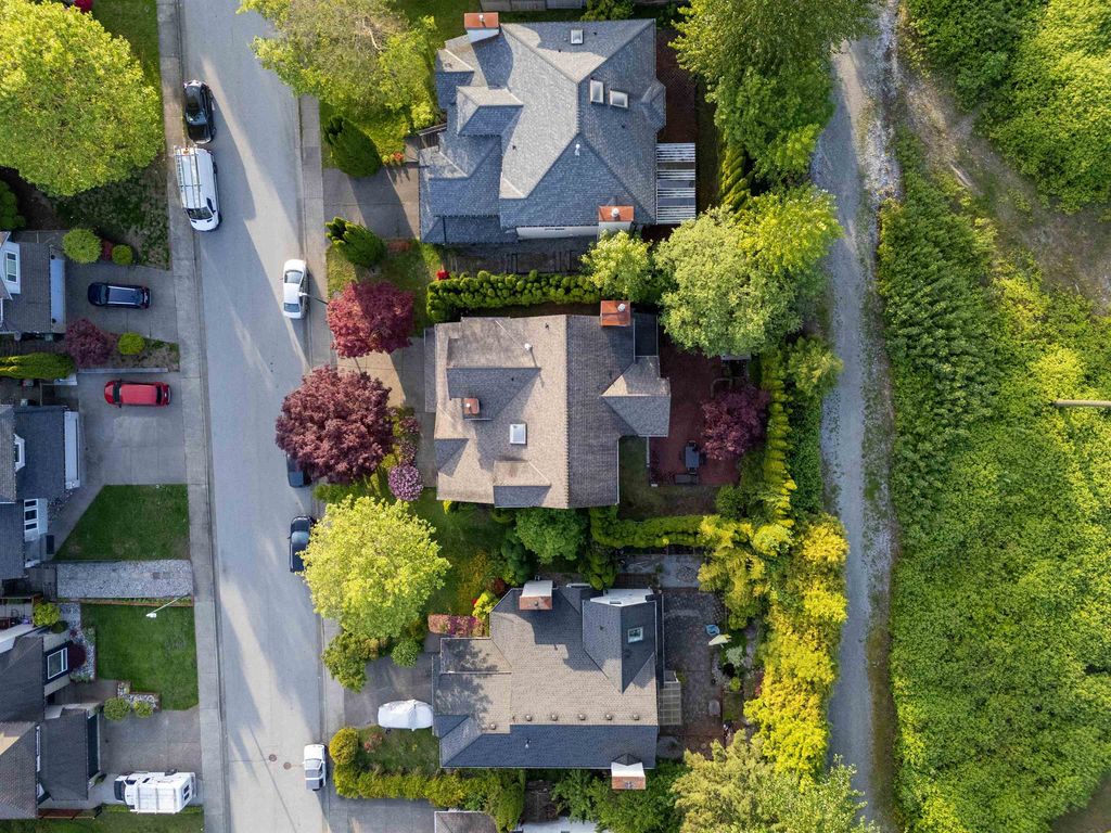 listing image 1102621506800234122