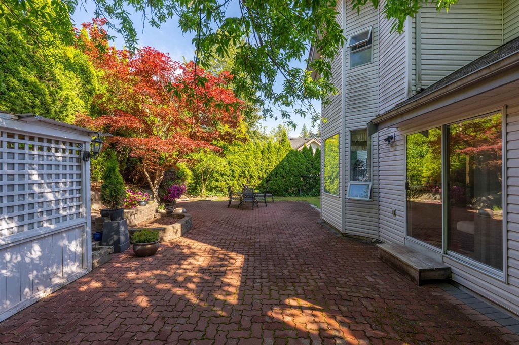 listing image 1109972809170024552