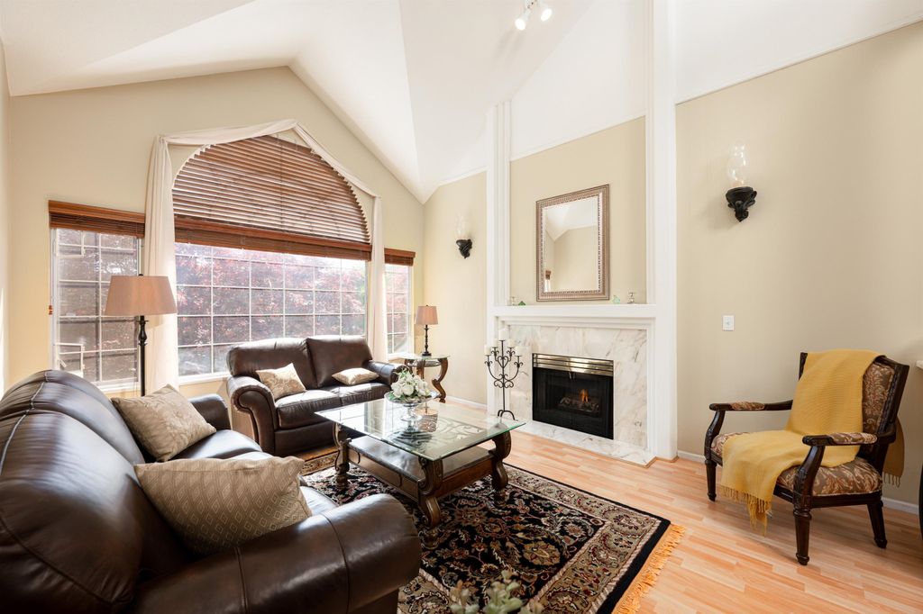 listing image 1101293724742520523