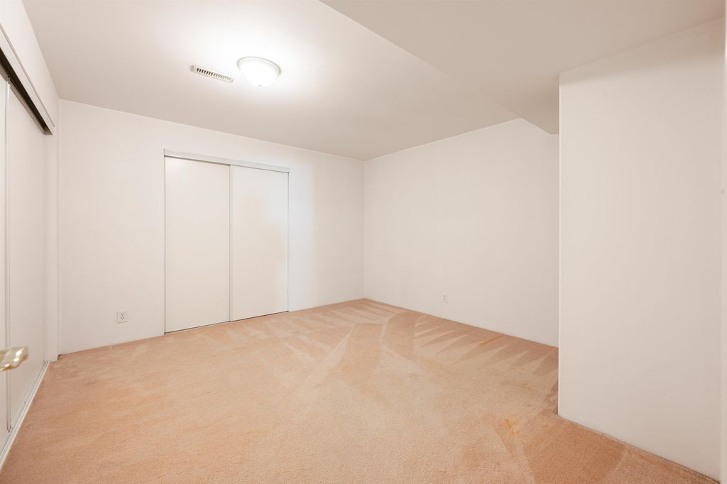 listing image 1100443504024997726