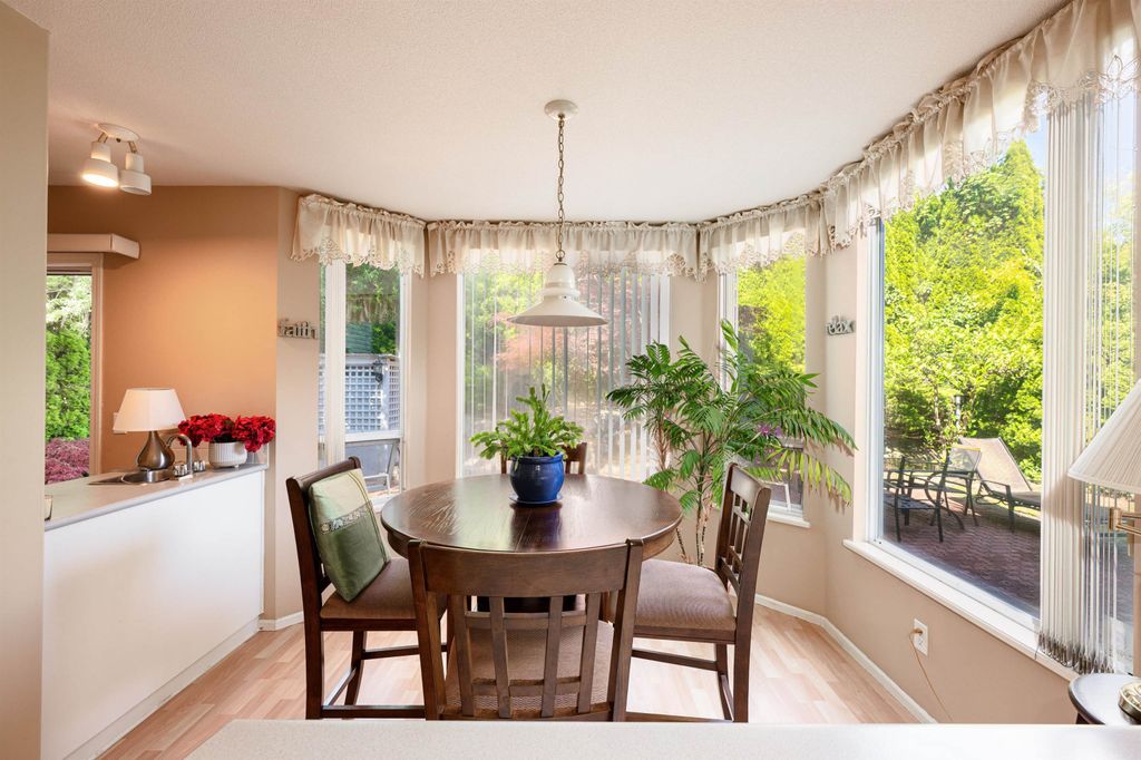 listing image 1106533873830193816