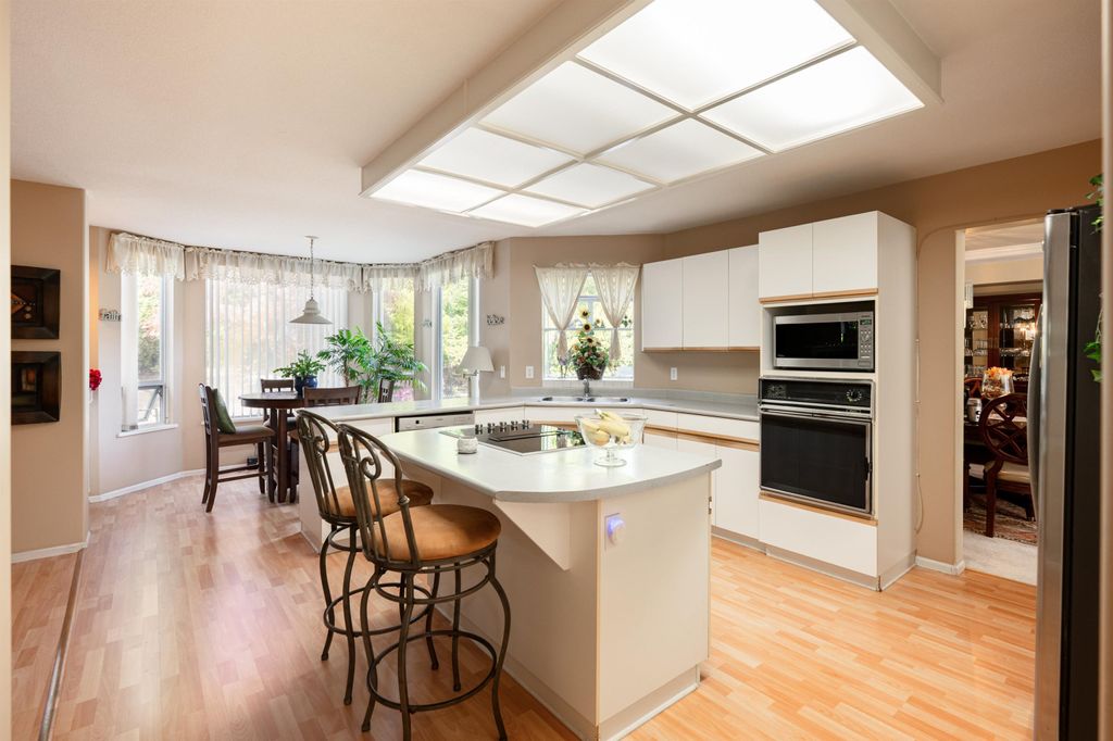 listing image 1105427845659039154