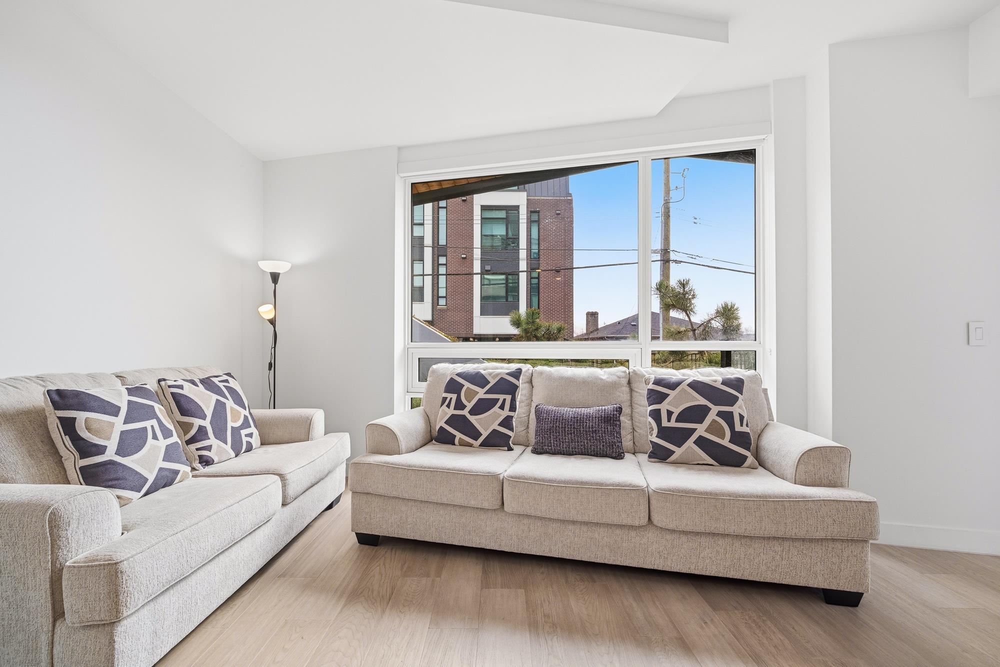 7638 Cambie Street 103