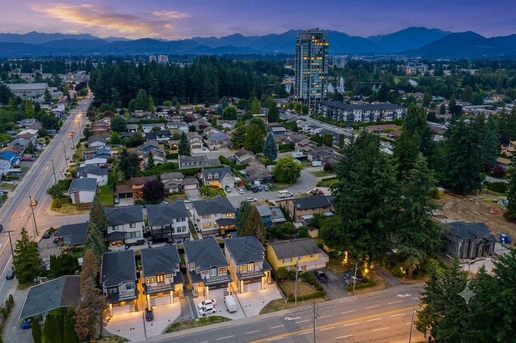 Photo of 32735 Marshall Road, Abbotsford, BC V2S 1J6 (MLS # R3144164)