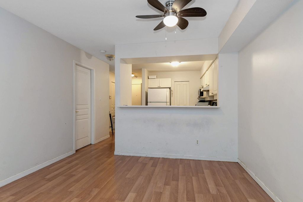 listing image 1109884273614220357