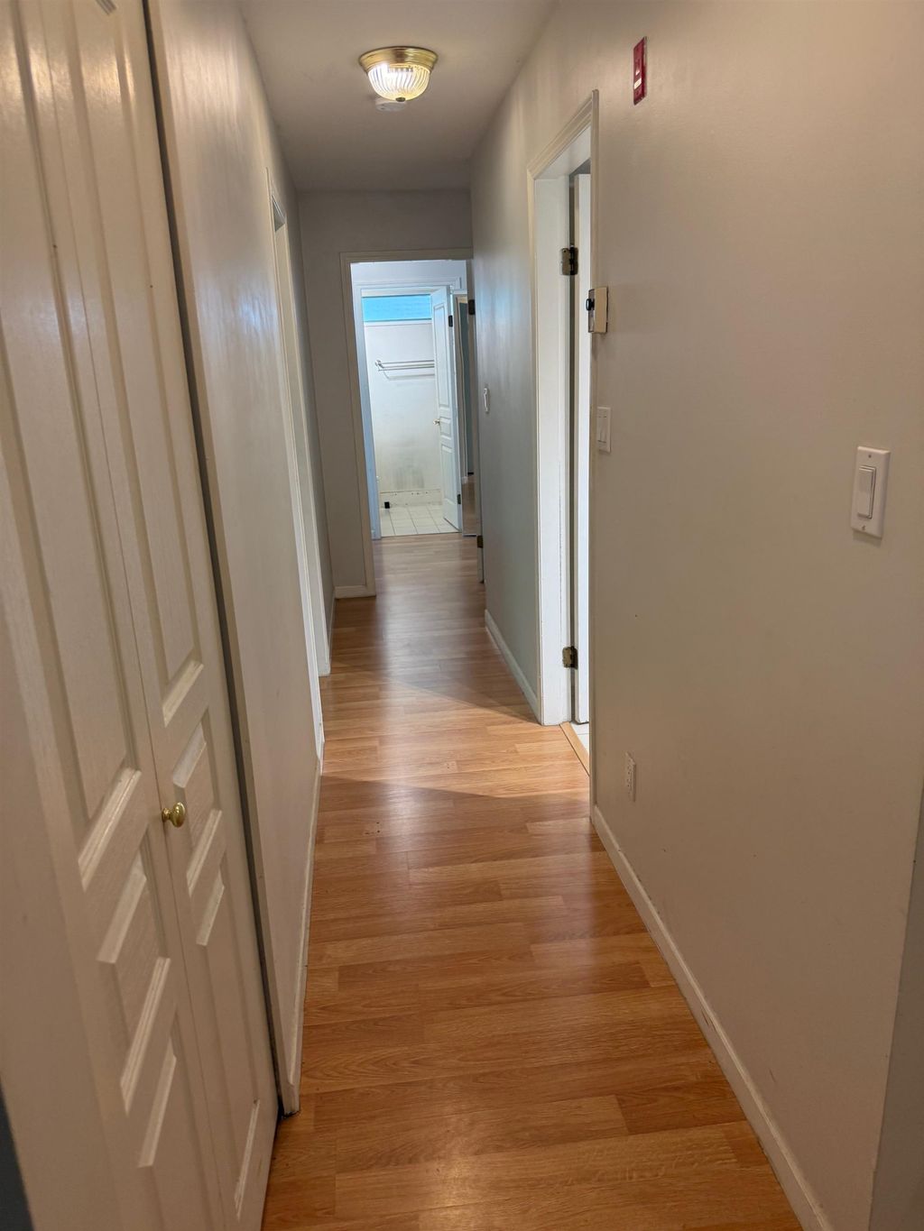 listing image 1100463626681386097