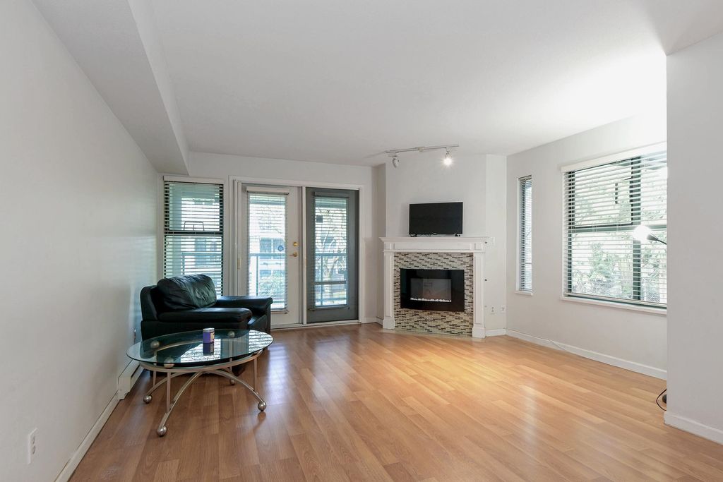 listing image 1108122929474072842