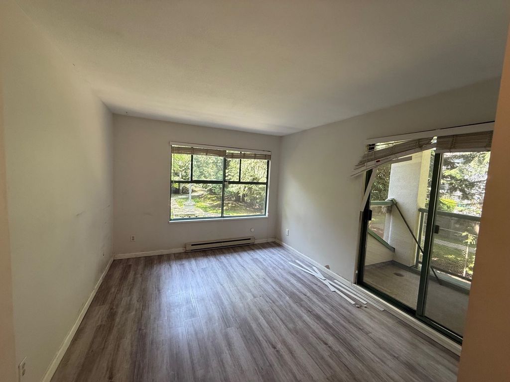 listing image 1105533080442082439