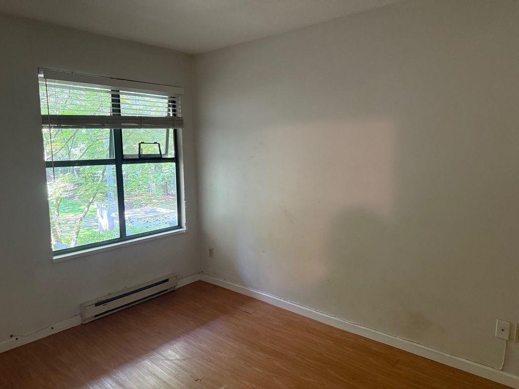 listing image 1105142037424889307