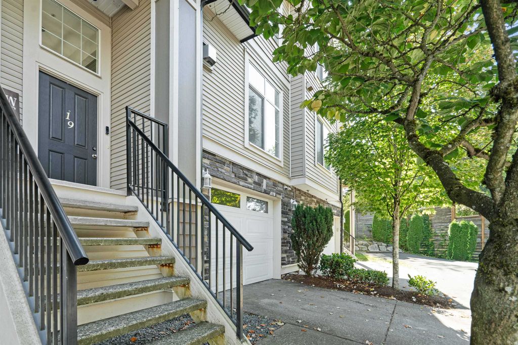 Photo of 46832 Hudson Road #19, Chilliwack, BC V2R 0L9 (MLS # R3079603)