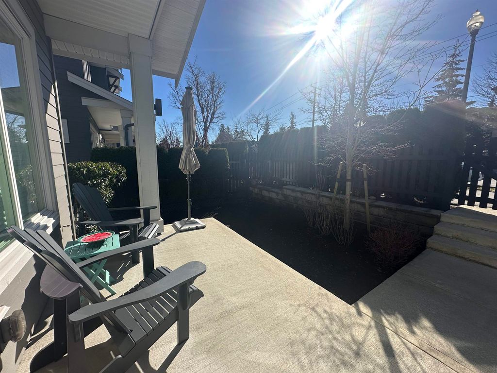 listing image 1102586951296316966