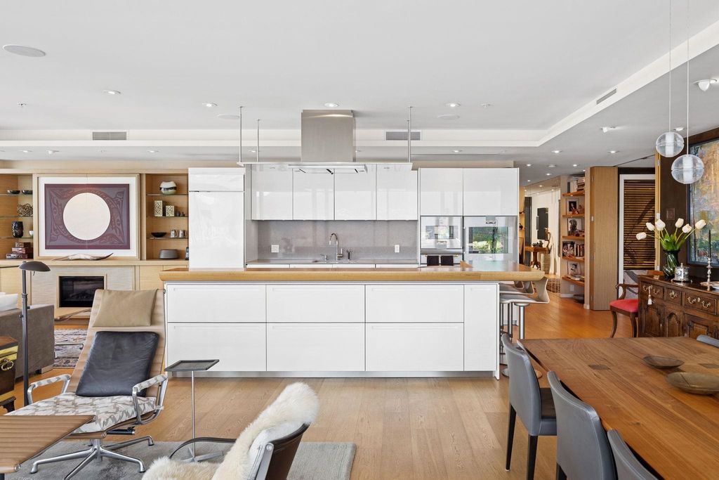 listing image 1104367429527726472