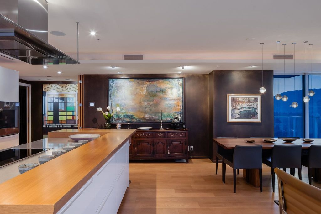 listing image 1101048889258936891