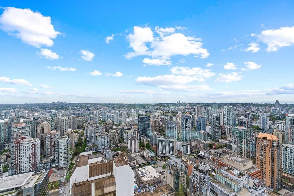 listing image 1100806565549693059