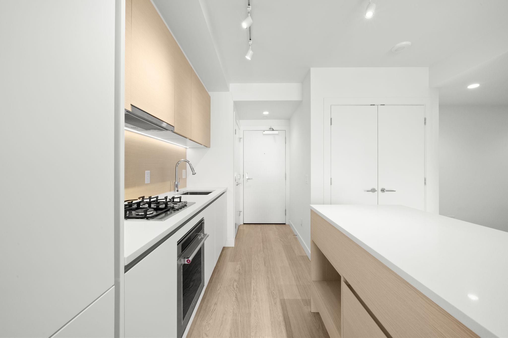 657 Whiting Way 3401