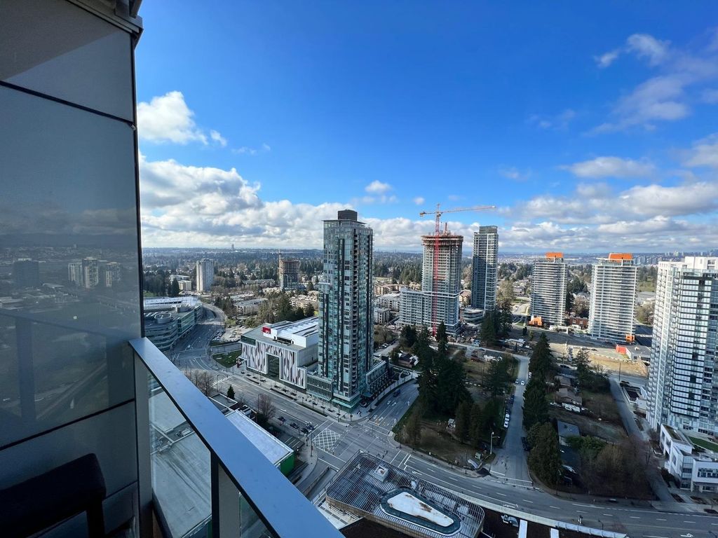 listing image 1106550628501126152