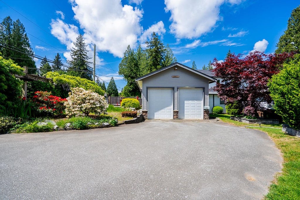 Photo of 20571 46a Avenue, Langley, BC V3A 3J7 (MLS # R3160022)