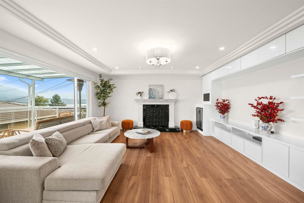 listing image 1103466282305249350