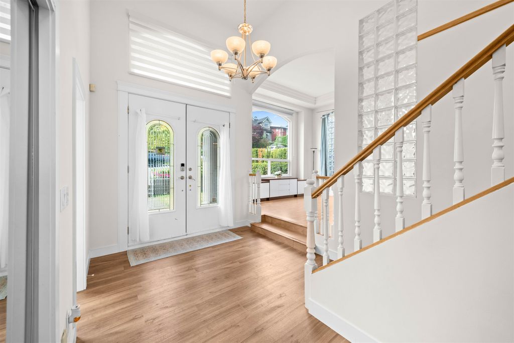 listing image 1103499114556497780